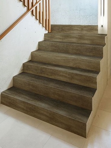 Escadas com pisos vinilico